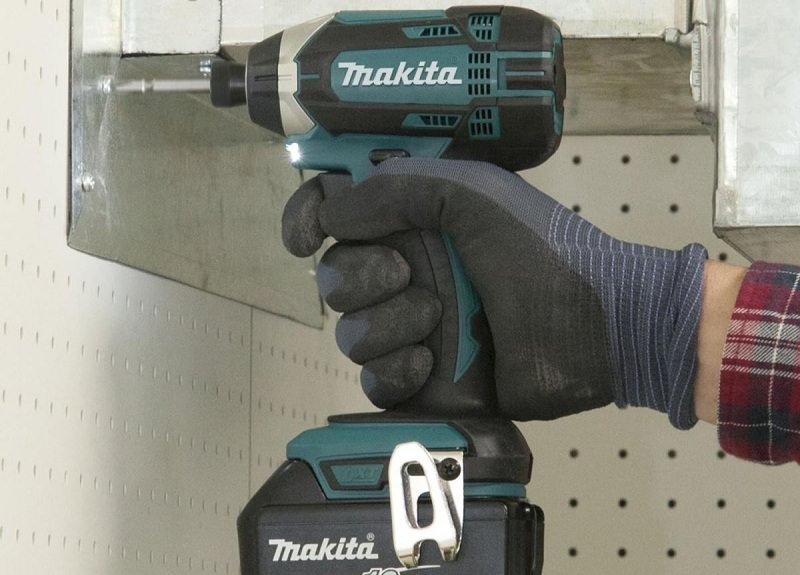 Makita DTD152Z
