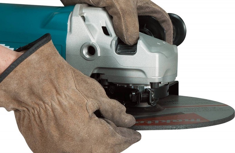 Ứng dụng đa dạng của Makita GA7063R Ứng dụng đa dạng của Makita GA7063R