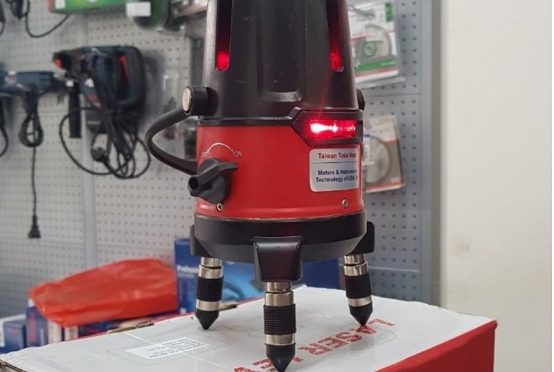 Máy cân bằng laser TR500 có phạm vi hoạt động đến 30m Máy cân bằng laser TR500 có phạm vi hoạt động đến 30m