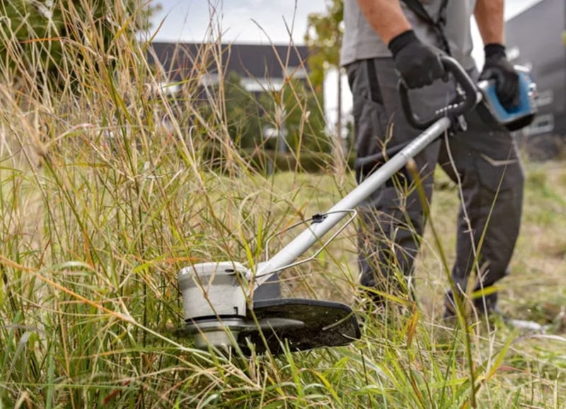 Máy cắt nhanh, dễ sử dụng và làm việc linh hoạt