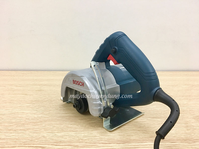 Cho phép thực hiện những đường cắt ở 90 độ và 45 độ.  Cho phép thực hiện những đường cắt ở 90 độ và 45 độ.