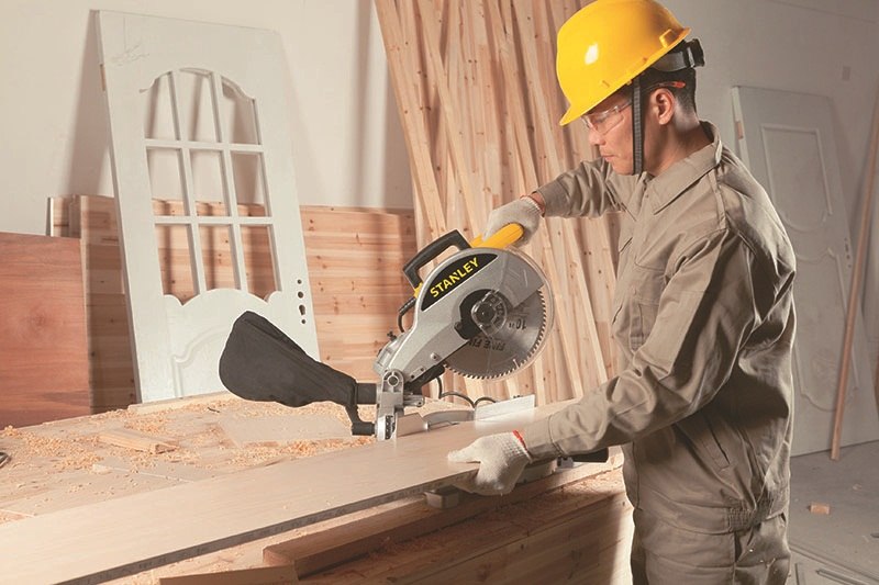 Máy cắt nhôm đa năng Stanley STEL721 Máy cắt nhôm đa năng Stanley STEL721