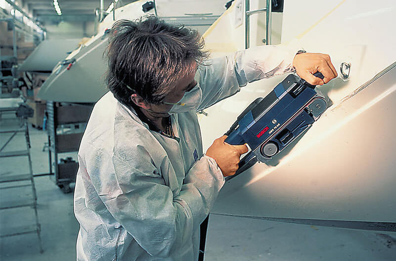 Máy chà nhám băng Bosch GBS 75 A: