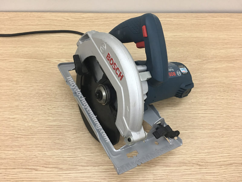 Bosch GKS 7000 nhỏ gọn, dễ dàng sử dụng