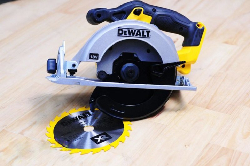 Dewalt DCS391N được bảo hành lên tới 3 năm Dewalt DCS391N được bảo hành lên tới 3 năm