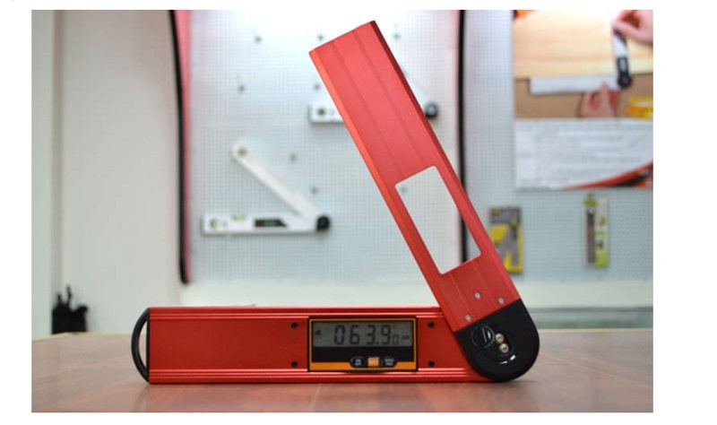 Máy đo góc kỹ thuật số là một công cụ tìm góc sáng tạo có thể đo các loại góc, vẽ đường