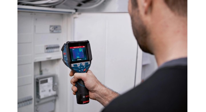 Thiết kế camera nhiệt Bosch GTC 600 cầm tay, gọn nhẹ, chắc chắn