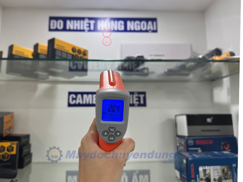 DT8580 hỗ trợ điều chỉnh độ phát xạ từ 0,1 đến 1,0