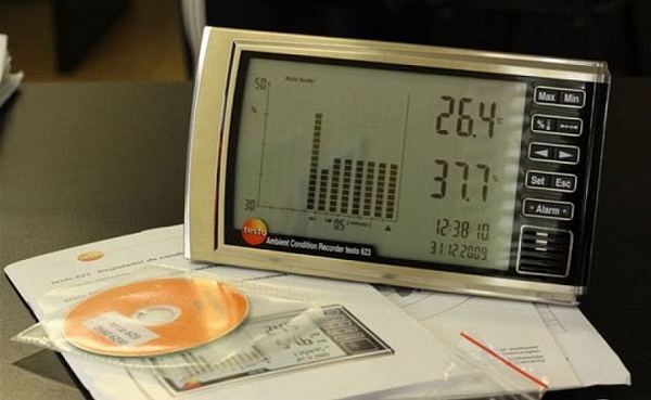 Máy đo nhiệt độ độ ẩm Testo 623