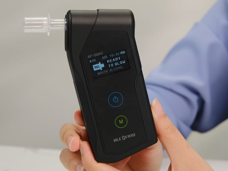 Alcofind AF-50AD đo độ cồn chính xác, cho kết quả nhanh chóng
