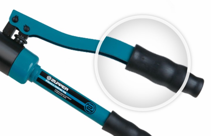 Vị trí kìm tay êm ái, giúp người sử dụng thoải mái hơn khi thao tác