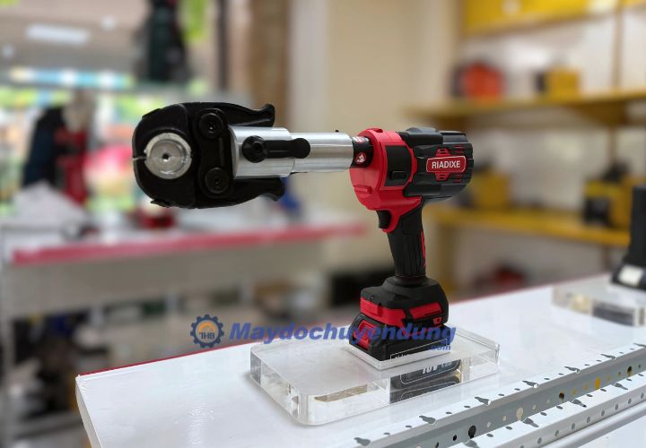 CD-300C-2 có thiết kế tiện lợi, dễ sử dụng