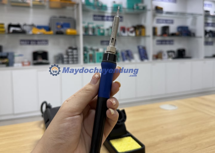 Đầu hàn dễ dàng tiếp xúc với các kích thước nhỏ của linh kiện