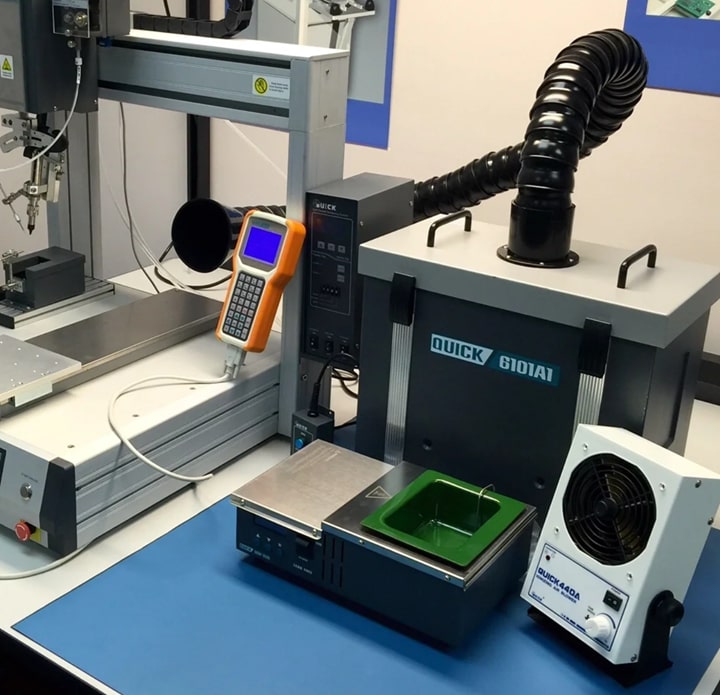 Quick 6101A1 nhỏ gọn, dễ lắp đặt ở bàn làm việc Quick 6101A1 nhỏ gọn, dễ lắp đặt ở bàn làm việc