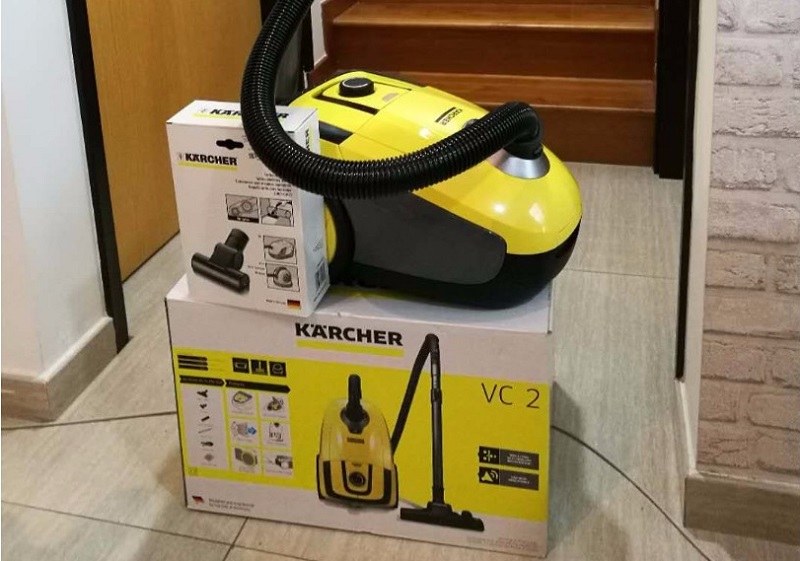 Sử dụng bình chứa bụi trong suốt, hiệu quả cao Sử dụng bình chứa bụi trong suốt, hiệu quả cao