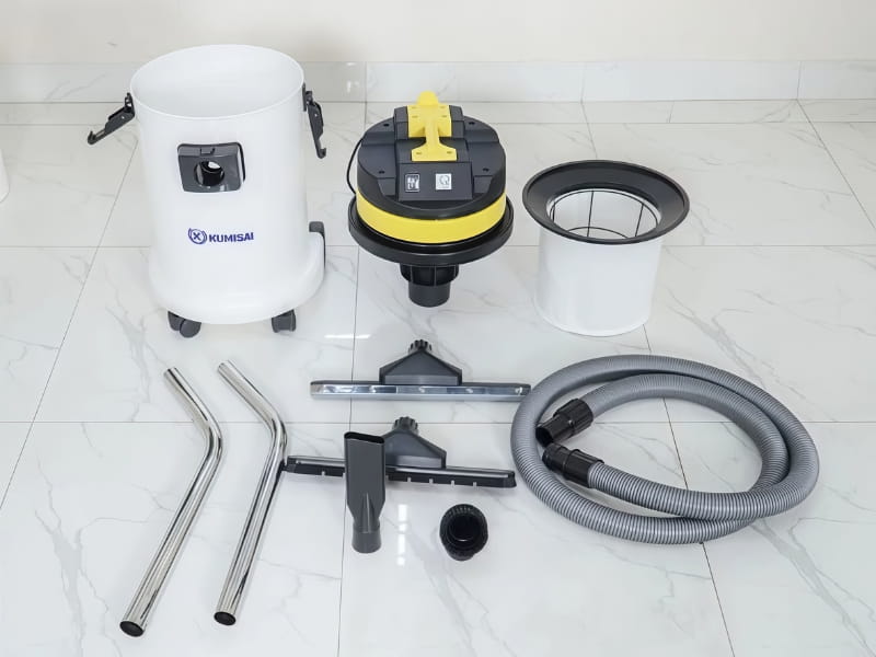 Máy hút bụi Kumisai KMS30S đầy đủ phụ kiện, làm sạch ở mọi ngóc ngách 