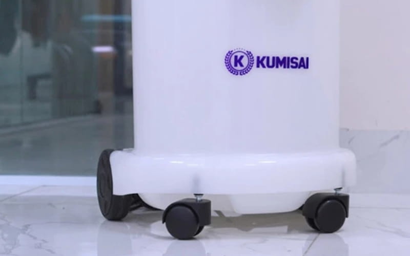 Máy hút bụi công nghiệp Kumisai KMS30S trang bị bánh xe di chuyển dễ dàng