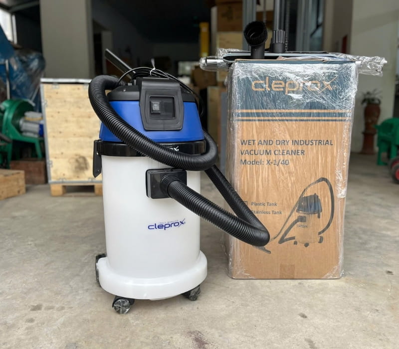 Máy hút bụi công nghiệp CleproX X1/40 phiên bản thùng nhựa 