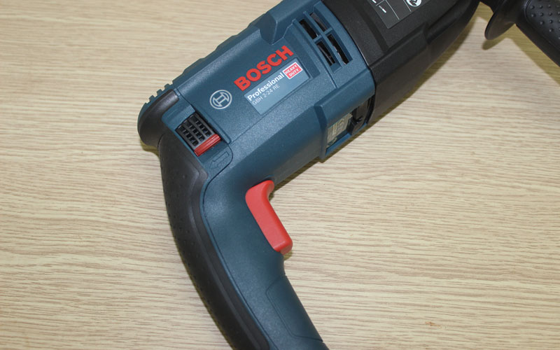 Báng cầm của khoan Bosch GBH 2-24RE