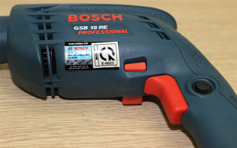 GSB 10 RE đi kèm với tem bảo hành chính hãng Bosch GSB 10 RE đi kèm với tem bảo hành chính hãng Bosch