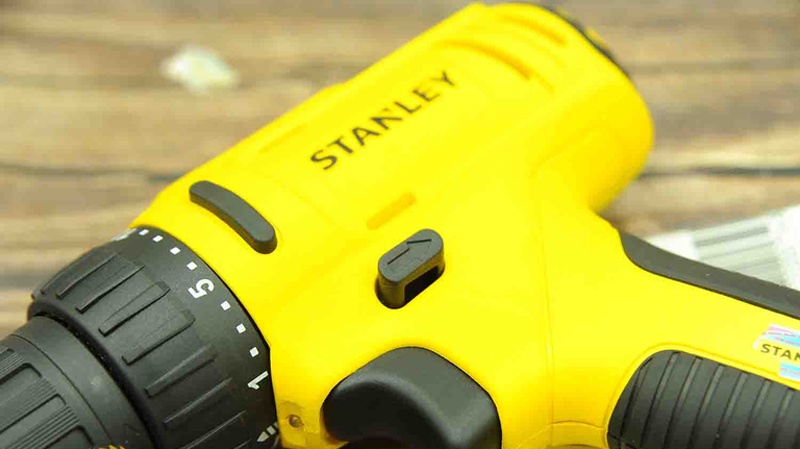 Nút đảo chiều của máy khoan Stanley SCD12S2