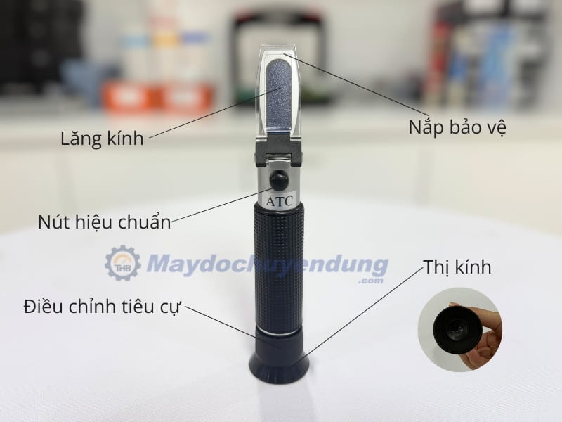 Khúc xạ kế LH-J80 kiểu dáng nhỏ gọn, cấu tạo khá đơn giản 