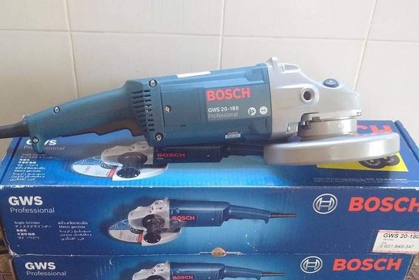 Máy mài góc Bosch GWS 20-180