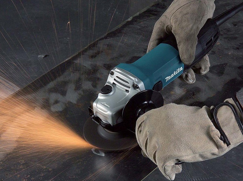 Quá trình làm việc của máy mài Makita GA4030R 