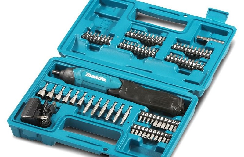 Makita DF001DW