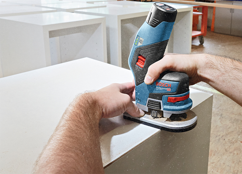 Máy phay dùng pin GKF 12V-8 (SOLO) Bosch