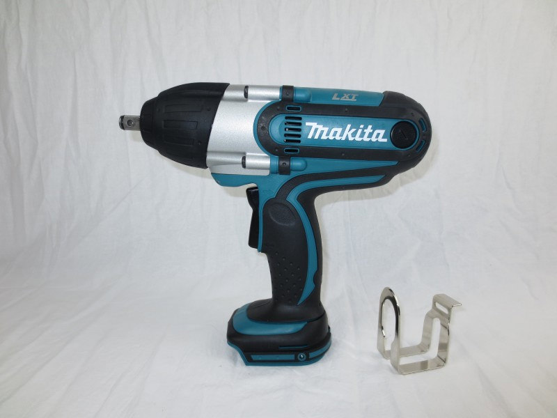 Máy siết bu lông dùng pin Makita DTW450Z
