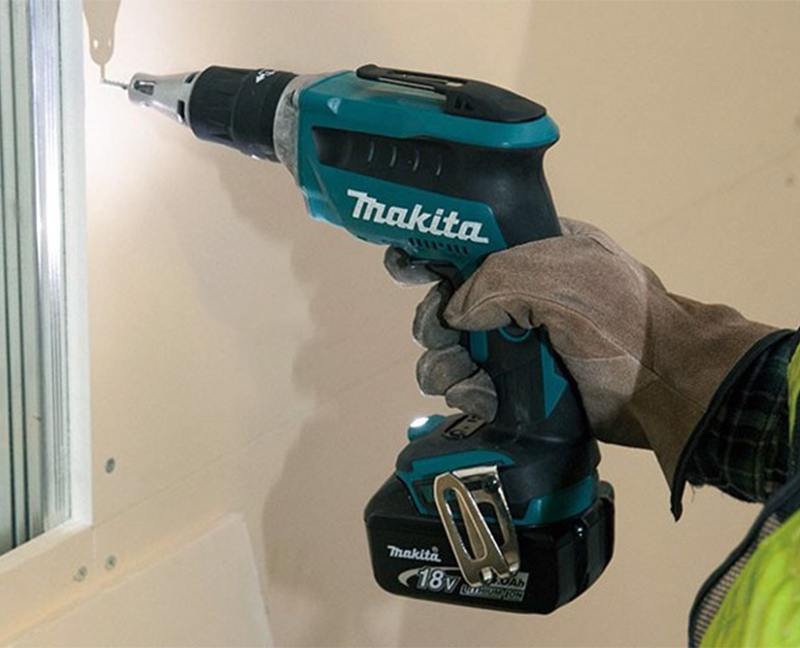 Máy vặn vít dùng pin Makita DFS452RME Máy vặn vít dùng pin Makita DFS452RME