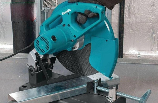 Những lưu ý khi lựa chọn máy cắt sắt giá rẻ