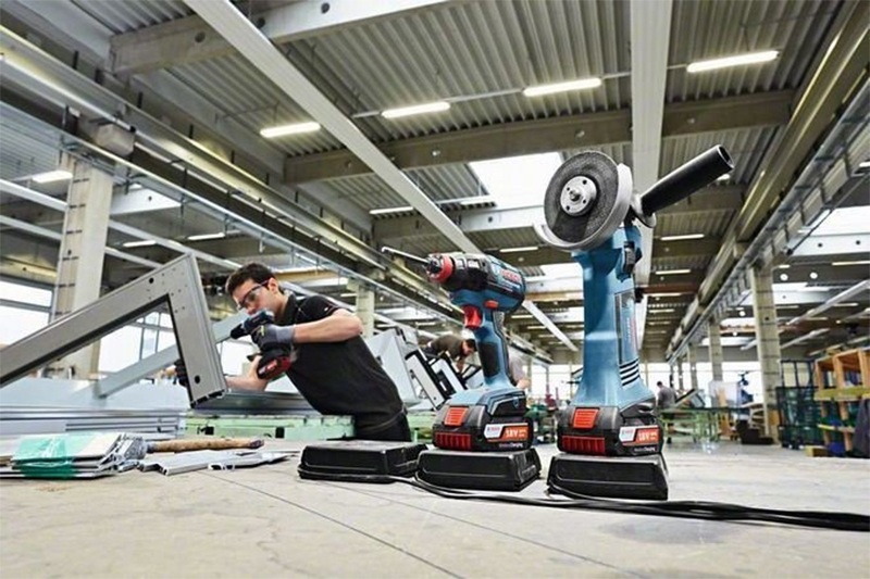 Một số máy sử dụng pin Bosch 18V-2.0Ah Một số máy sử dụng pin Bosch 18V-2.0Ah