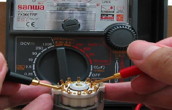 Đồng hồ đo Sanwa YX-360TRF thân thiện với người dùng