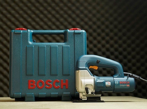 Máy cưa lọng Bosch