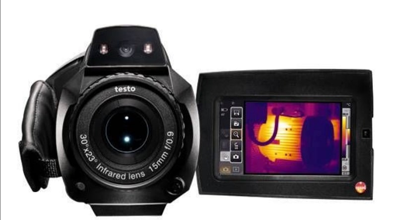 Độ phân giải 320x240 pixel kết hợp với ống kính quang học cho chất lượng hình ảnh tốt