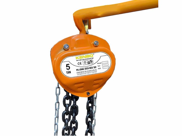 KENBO KB5T-3M được thiết kế để đáp ứng các nhu cầu nâng hạ nặng trong nhà xưởng, kho bãi và công trường