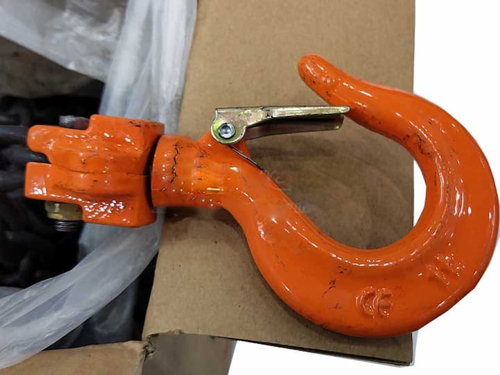 NITTO 5T-5M hoạt động dựa trên nguyên lý truyền lực thông qua hệ thống bánh răng và xích kéo tay