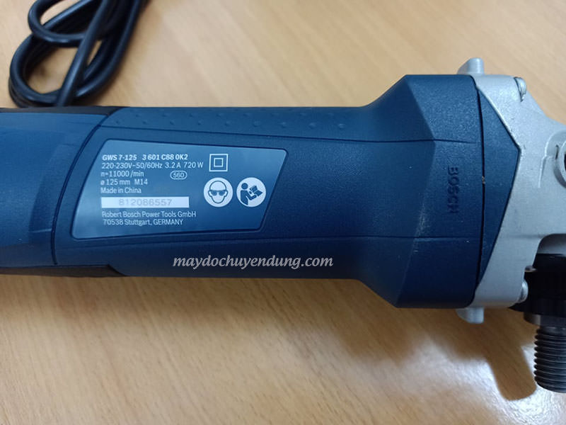 GWS 7 125 được làm bằng nhựa chịu lực tốt