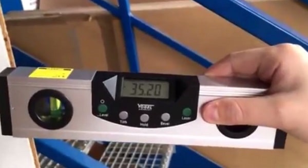 Thước thủy đo góc nghiêng kỹ thuật số là sản phẩm chuyên dụng, sử dụng để đo độ thăng bằng.