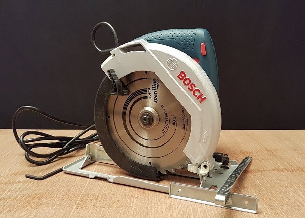 Máy cưa đĩa Bosch GKS 7000