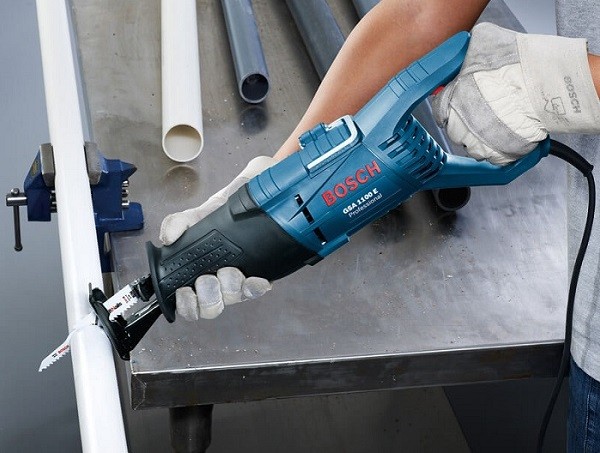 Máy cưa kiếm Bosch GSA 1100 E