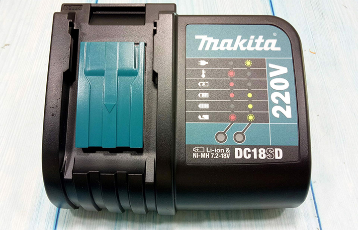Hình ảnh Makita 18V 194533-6 (DC18SD) Hình ảnh Makita 18V 194533-6 (DC18SD)