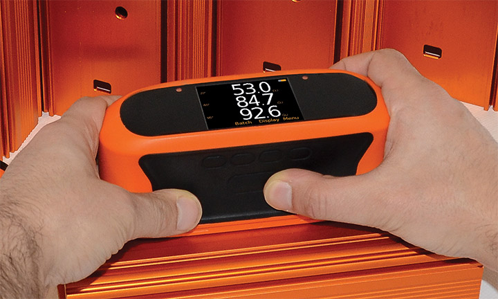 Máy đo độ bóng Elcometer J480 đo ở 3 góc 20 60 80 độ cùng lúc Máy đo độ bóng Elcometer J480 đo ở 3 góc 20 60 80 độ cùng lúc