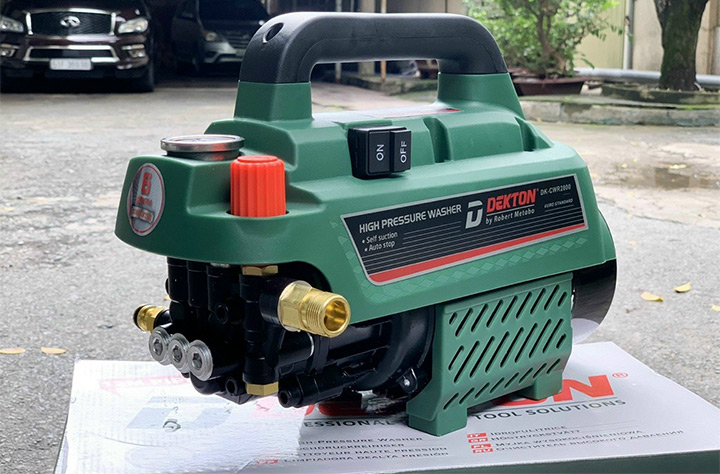 Hình ảnh máy rửa xe áp lực Dekton DK-CWR2800 Hình ảnh máy rửa xe áp lực Dekton DK-CWR2800