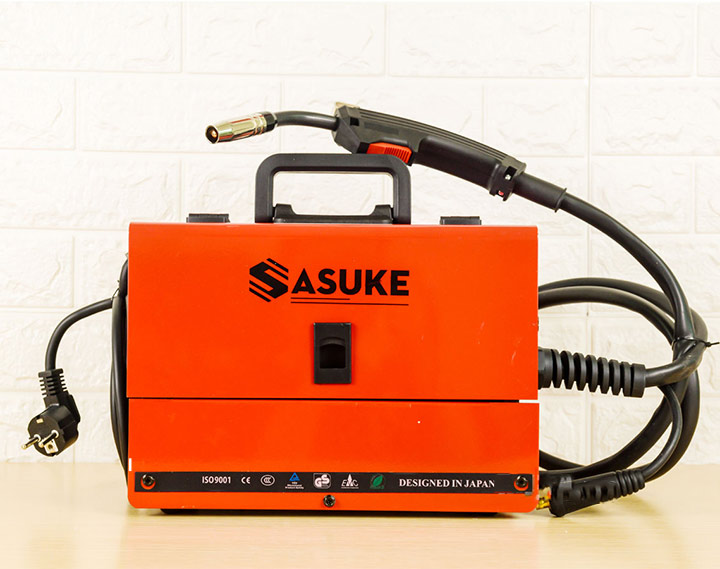 Góc ngang của máy hàn Sasuke Mig-200Mini Góc ngang của máy hàn Sasuke Mig-200Mini