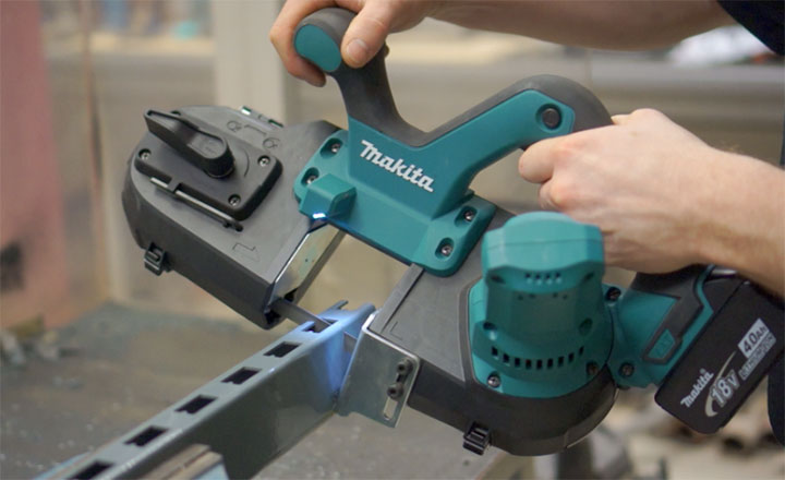 Hình ảnh máy cưa vòng dùng pin Makita DPB181Z Hình ảnh máy cưa vòng dùng pin Makita DPB181Z