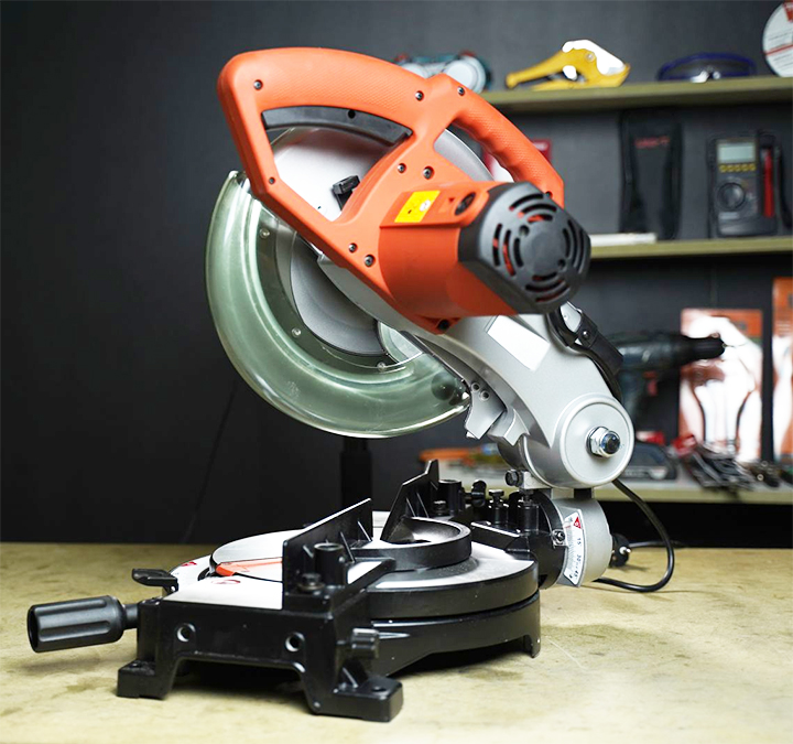 Hình ảnh máy cắt nhôm đa năng Maktec MT230