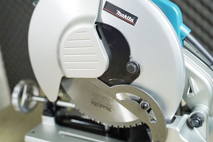 Lưỡi cắt hợp kim, cắt nhanh, dứt khoát và không có tia lửa điện Lưỡi cắt hợp kim, cắt nhanh, dứt khoát và không có tia lửa điện